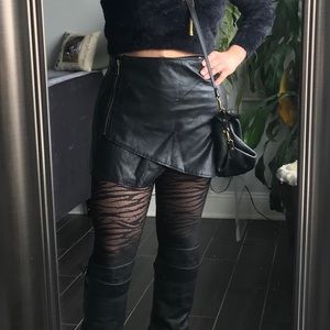 Faux leather mini skirt